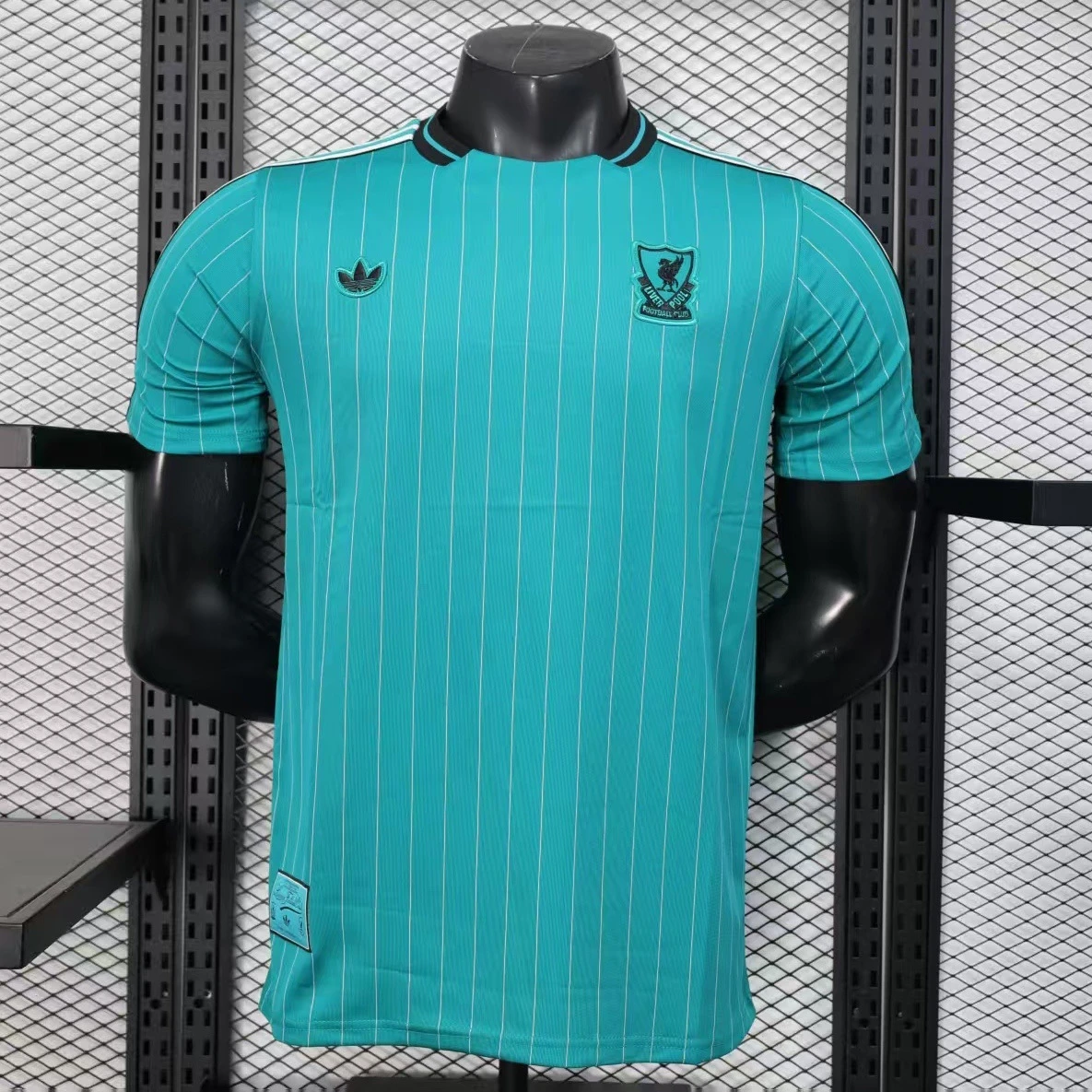 25/26 Liverpool Terrace Icons Green Shirt