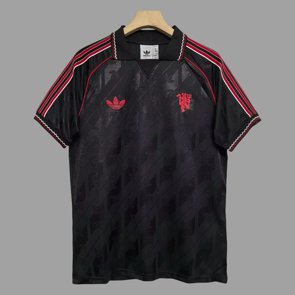 24/25 Manchester United Black Retro Soccer Jersey
