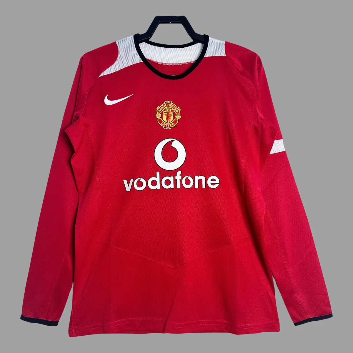 04/06 Manchester United Home Long Sleeve Retro Soccer Jersey