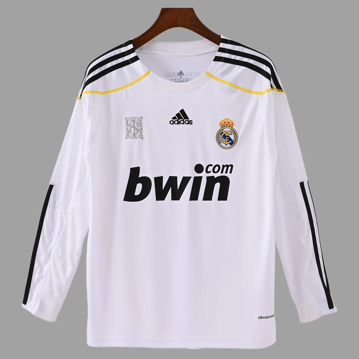 09/10 Real Madrid Home Long Sleeve Retro Soccer Jersey
