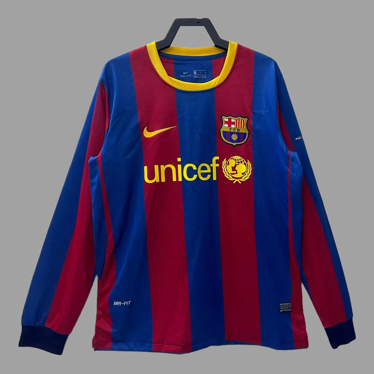 10/11 Barcelona Home Long Sleeve Retro Soccer Jersey