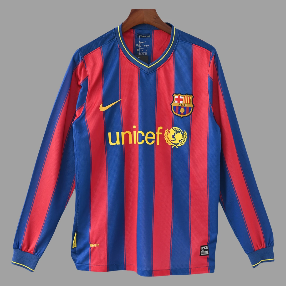 09/10 Barcelona Home Long Sleeve Retro Soccer Jersey