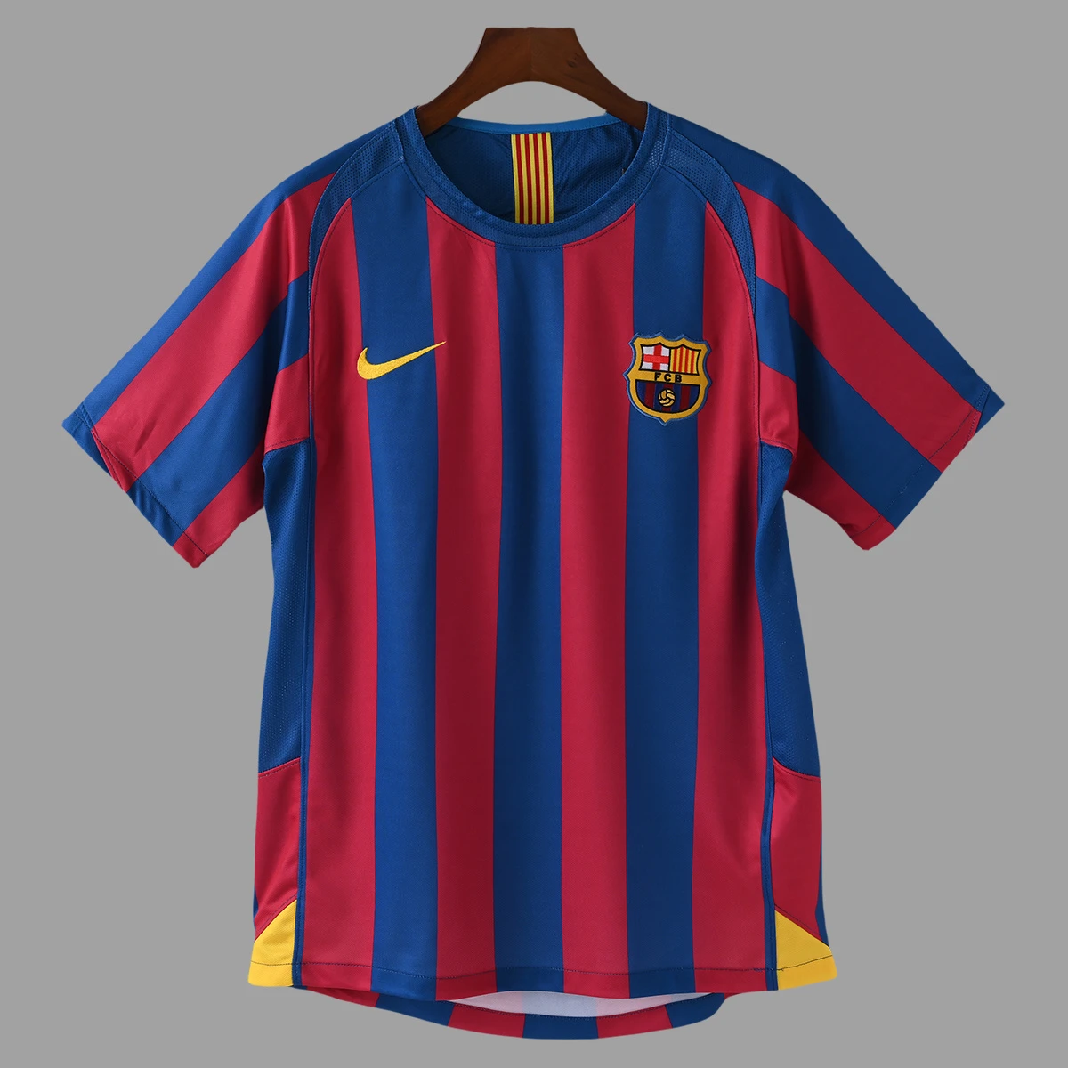 05/06 Barcelona Home Retro Soccer Jersey