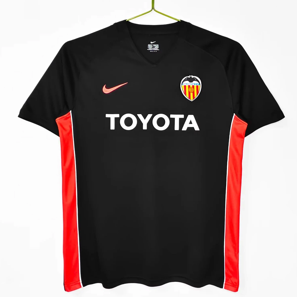 06/07 Valencia Away Retro Soccer Jersey