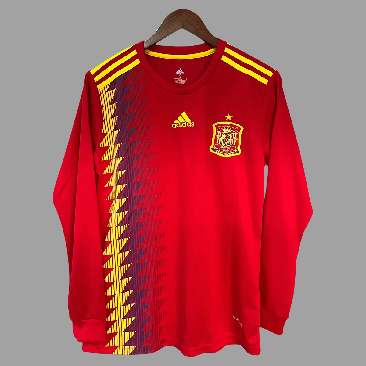 2018 Spain Home Long Sleeve Retro Soccer Jersey