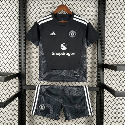 26/27 Manchester United Goalkeeper 1 Kids Soccer Jersey Size 16-28
