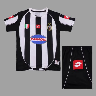 02/03 Juventus Home Kids Retro Soccer Jersey Size 16-28