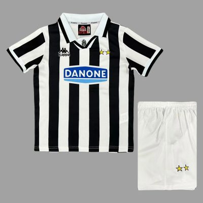 94/95 Juventus Home Kids Retro Soccer Jersey Size 16-28